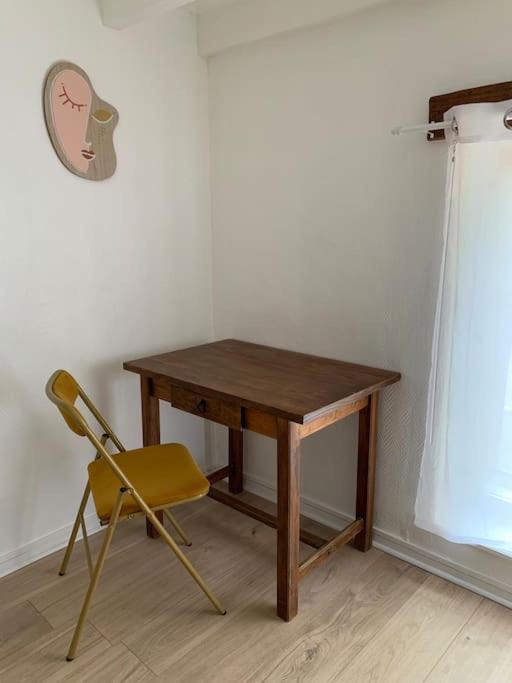 Agreable Maison De Ville Avec Cour Privative Au Coeur Du Chablisien Maligny Εξωτερικό φωτογραφία